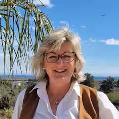 Laurence, conciergerie et accueil des voyageurs à la Villa Monte-Cristo